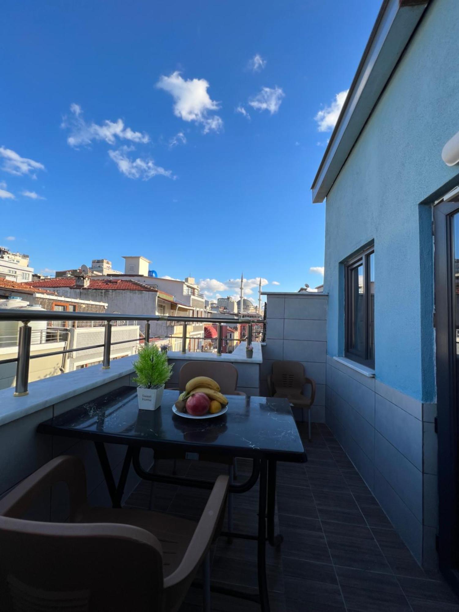 Taksim Larissa Aparthotel