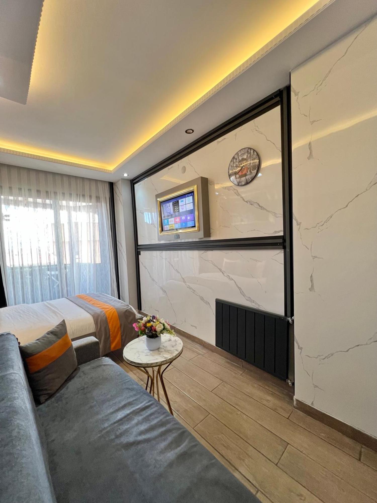 Aparthotel Taksim Larissa 2*