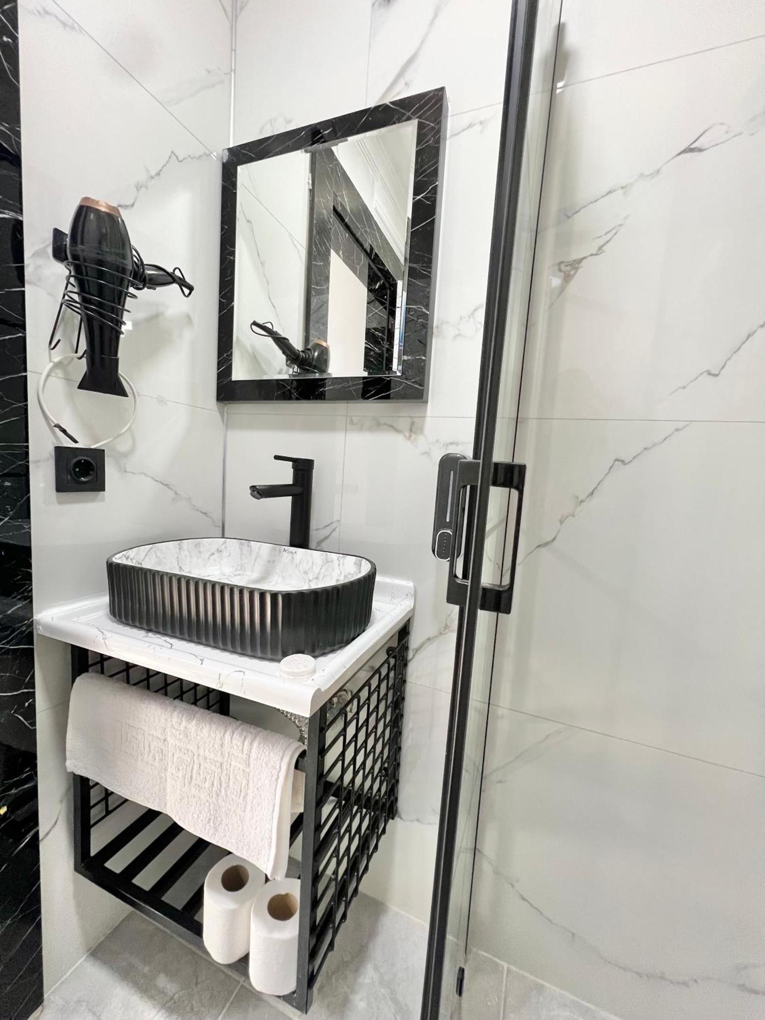 Taksim Larissa Aparthotel Provincia di Istanbul